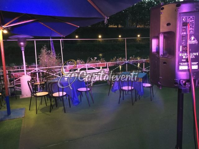 Barcone sul Tevere Roma 11