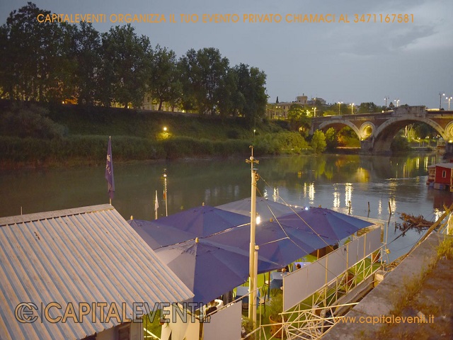 Barcone sul Tevere Roma 31